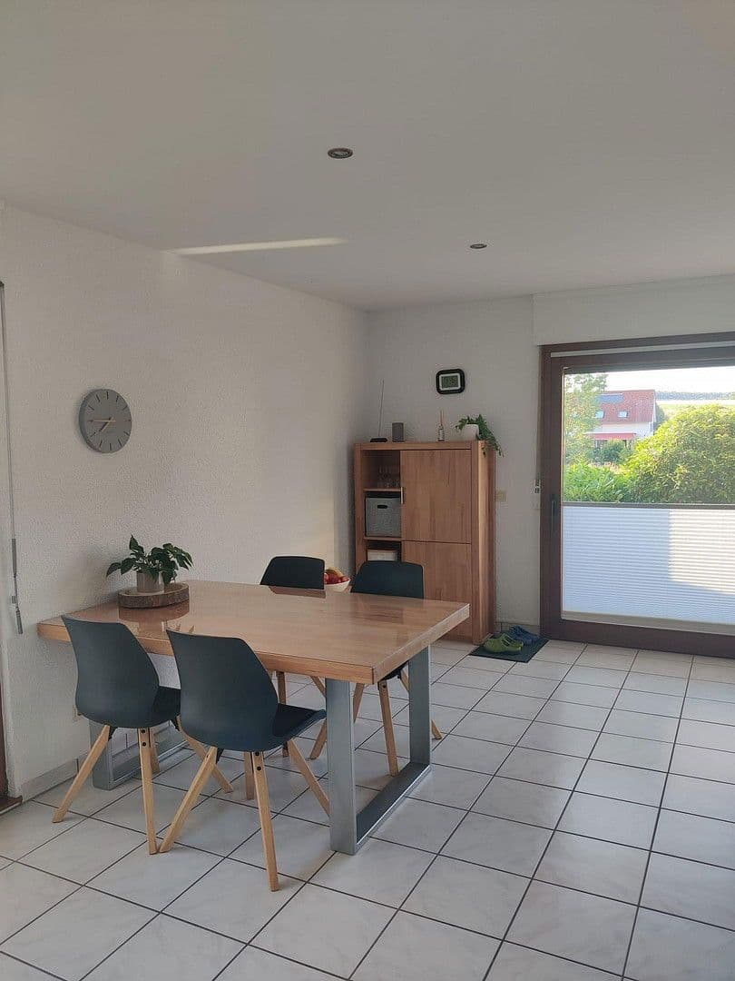 Prodej domu 125 m², pozemek 305 m², Gärtringen, Bádensko-Württembersko Prodej domu 125 m², pozemek 305 m², Gärtringen, Bádensko-Württembersko