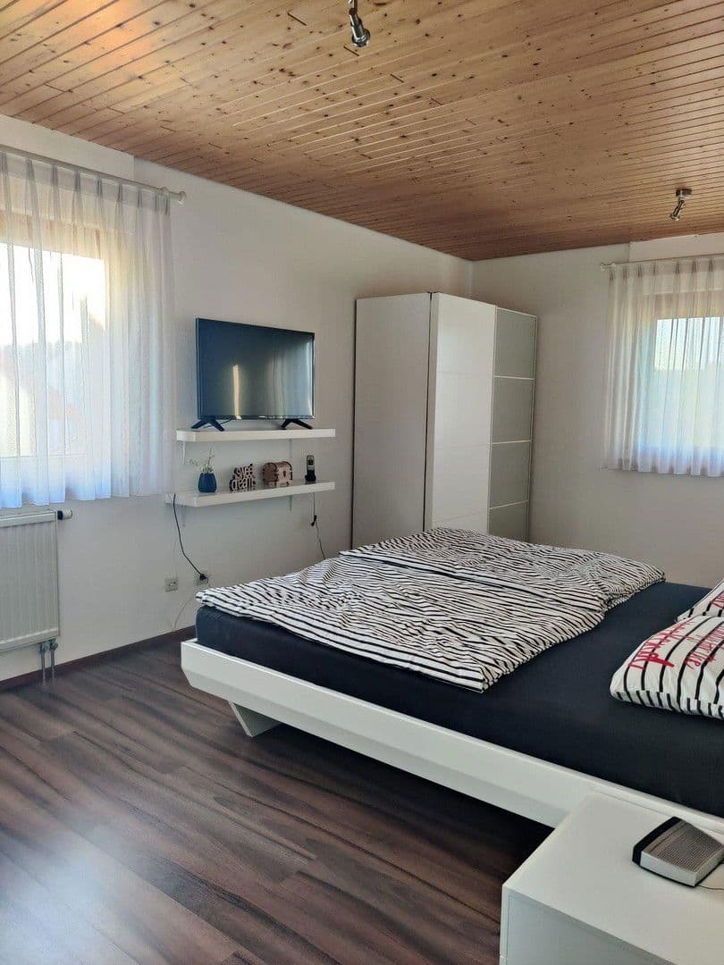 Prodej domu 125 m², pozemek 305 m², Gärtringen, Bádensko-Württembersko Prodej domu 125 m², pozemek 305 m², Gärtringen, Bádensko-Württembersko