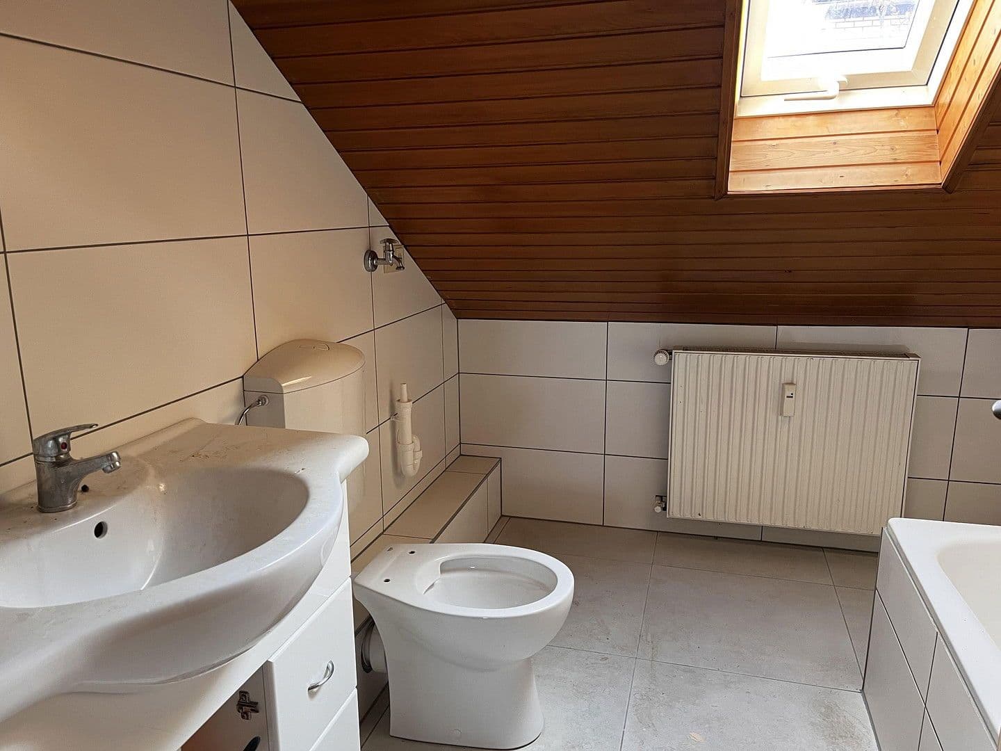 Pronájem bytu 3+1 77 m², Rossertblick 11, Eppstein, Hessen Pronájem bytu 3+1 77 m², Rossertblick 11, Eppstein, Hessen