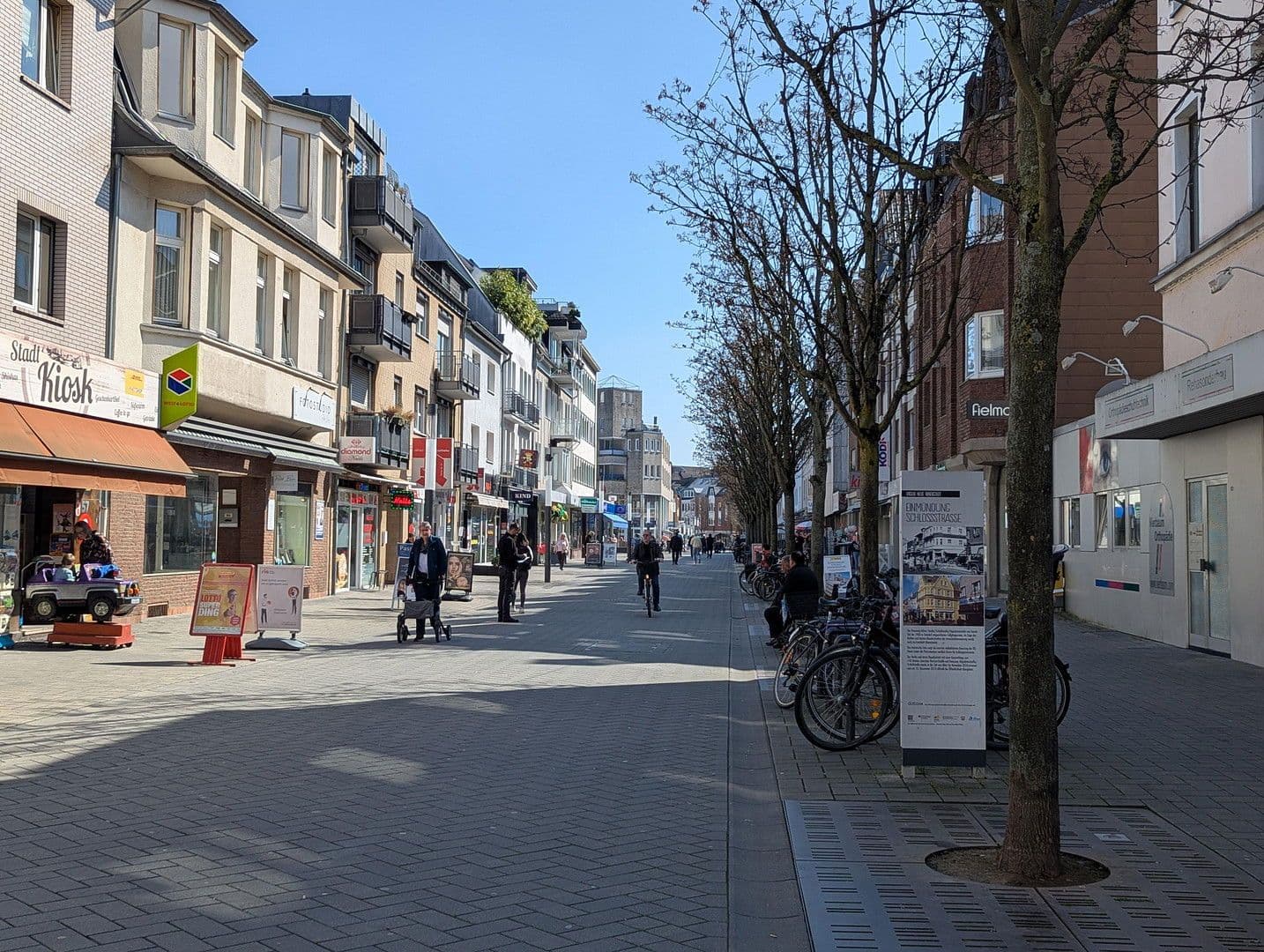 Prodej bytu 4+1 84 m², Schloßstraße 3, Troisdorf, Severní Porýní-Vestfálsko Prodej bytu 4+1 84 m², Schloßstraße 3, Troisdorf, Severní Porýní-Vestfálsko