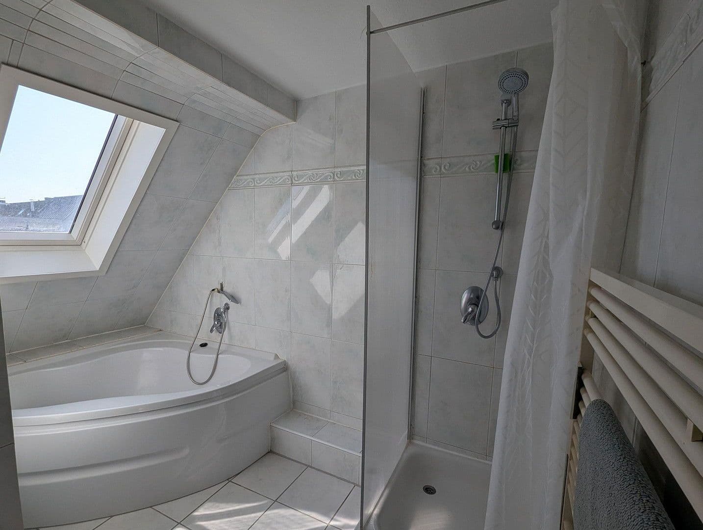 Prodej bytu 4+1 84 m², Schloßstraße 3, Troisdorf, Severní Porýní-Vestfálsko Prodej bytu 4+1 84 m², Schloßstraße 3, Troisdorf, Severní Porýní-Vestfálsko