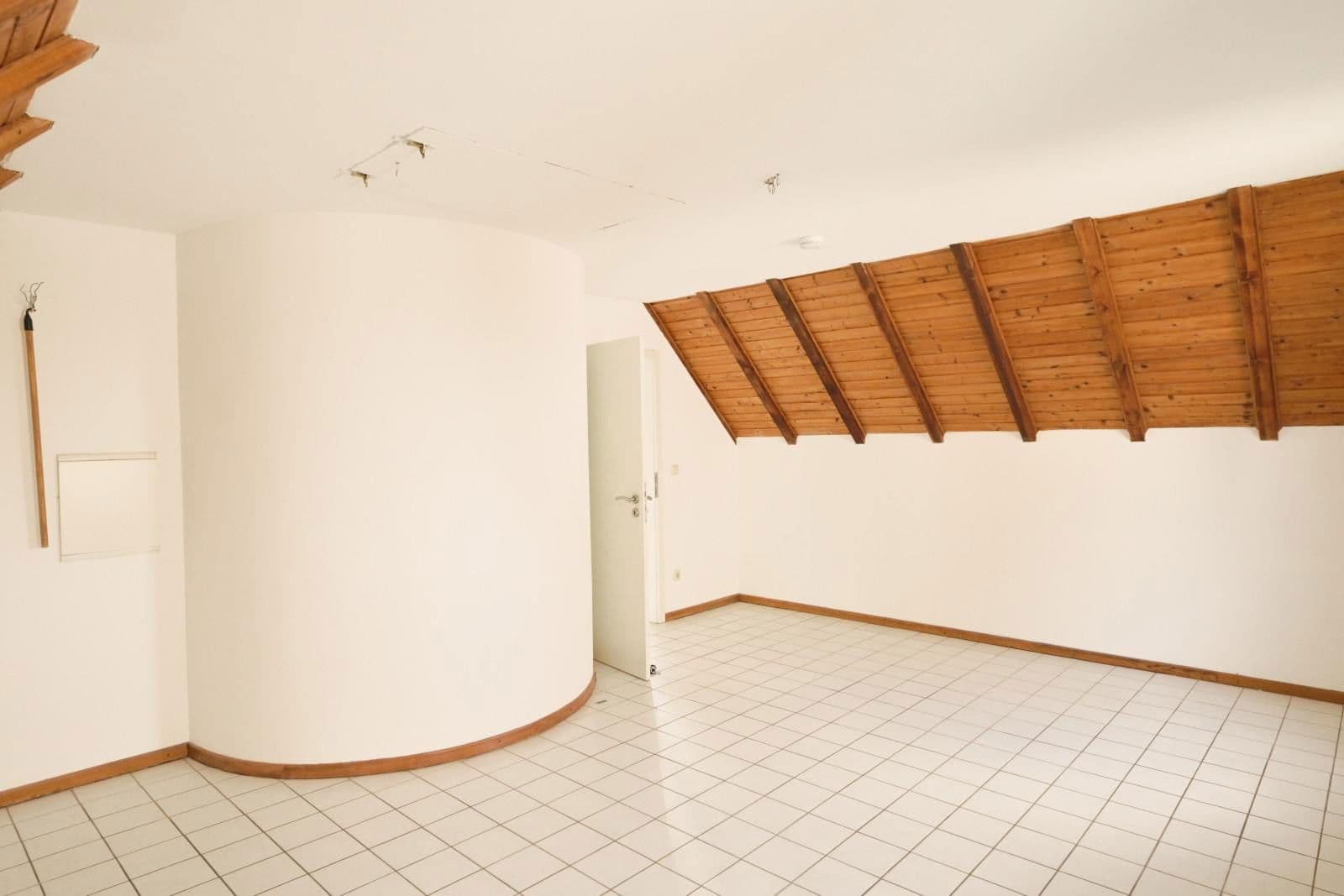 Prodej domu 107 m², pozemek 332 m², Mehren, Porýní-Falc Prodej domu 107 m², pozemek 332 m², Mehren, Porýní-Falc