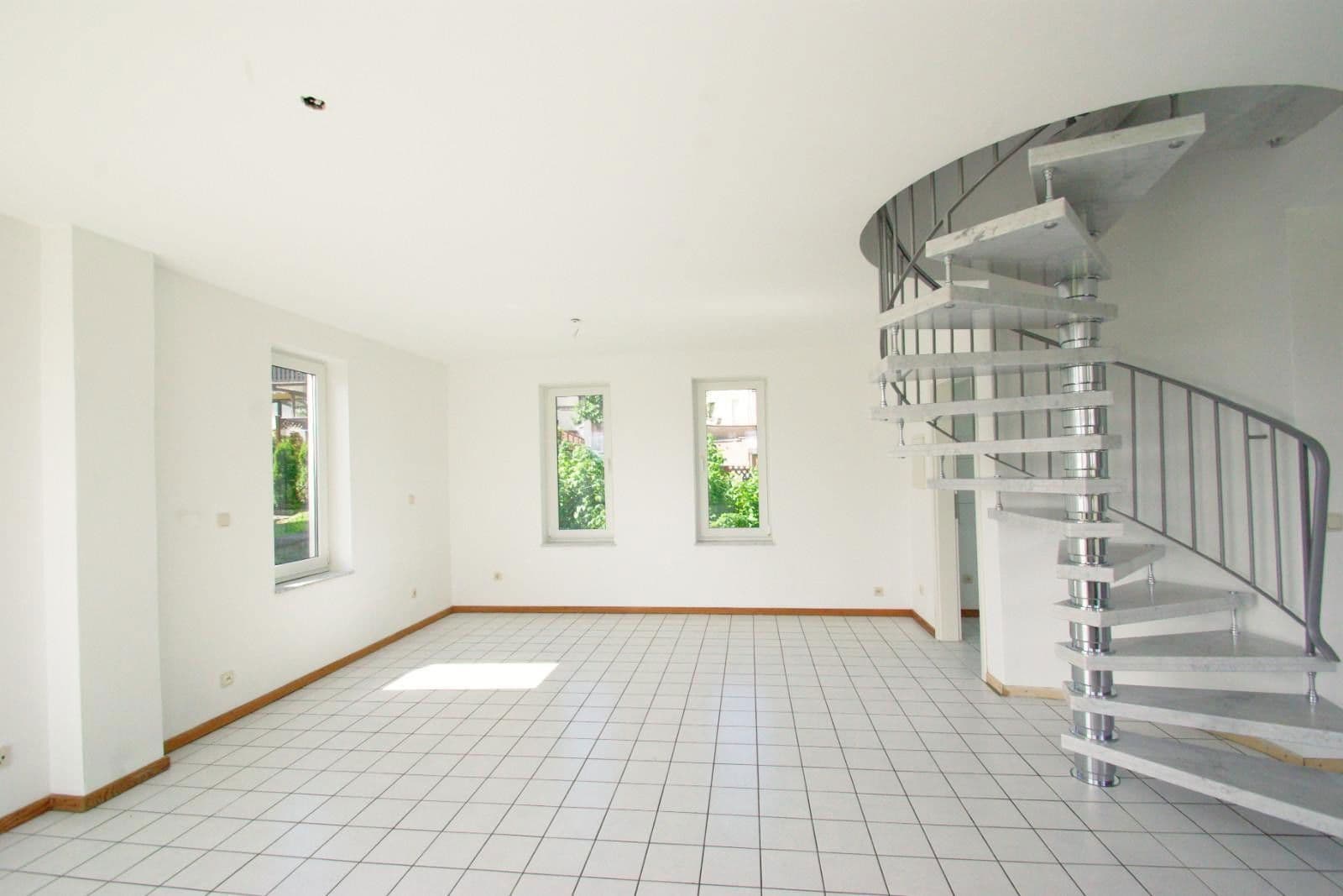 Prodej domu 107 m², pozemek 332 m², Mehren, Porýní-Falc Prodej domu 107 m², pozemek 332 m², Mehren, Porýní-Falc