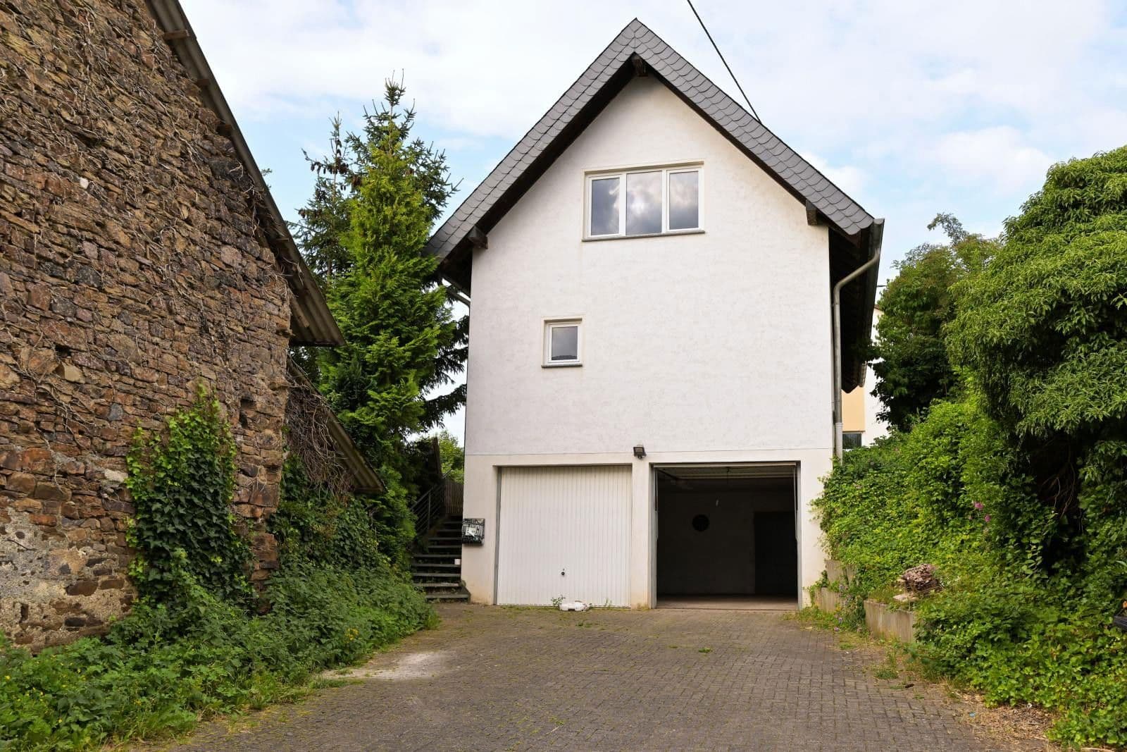 Prodej domu 107 m², pozemek 332 m², Mehren, Porýní-Falc Prodej domu 107 m², pozemek 332 m², Mehren, Porýní-Falc