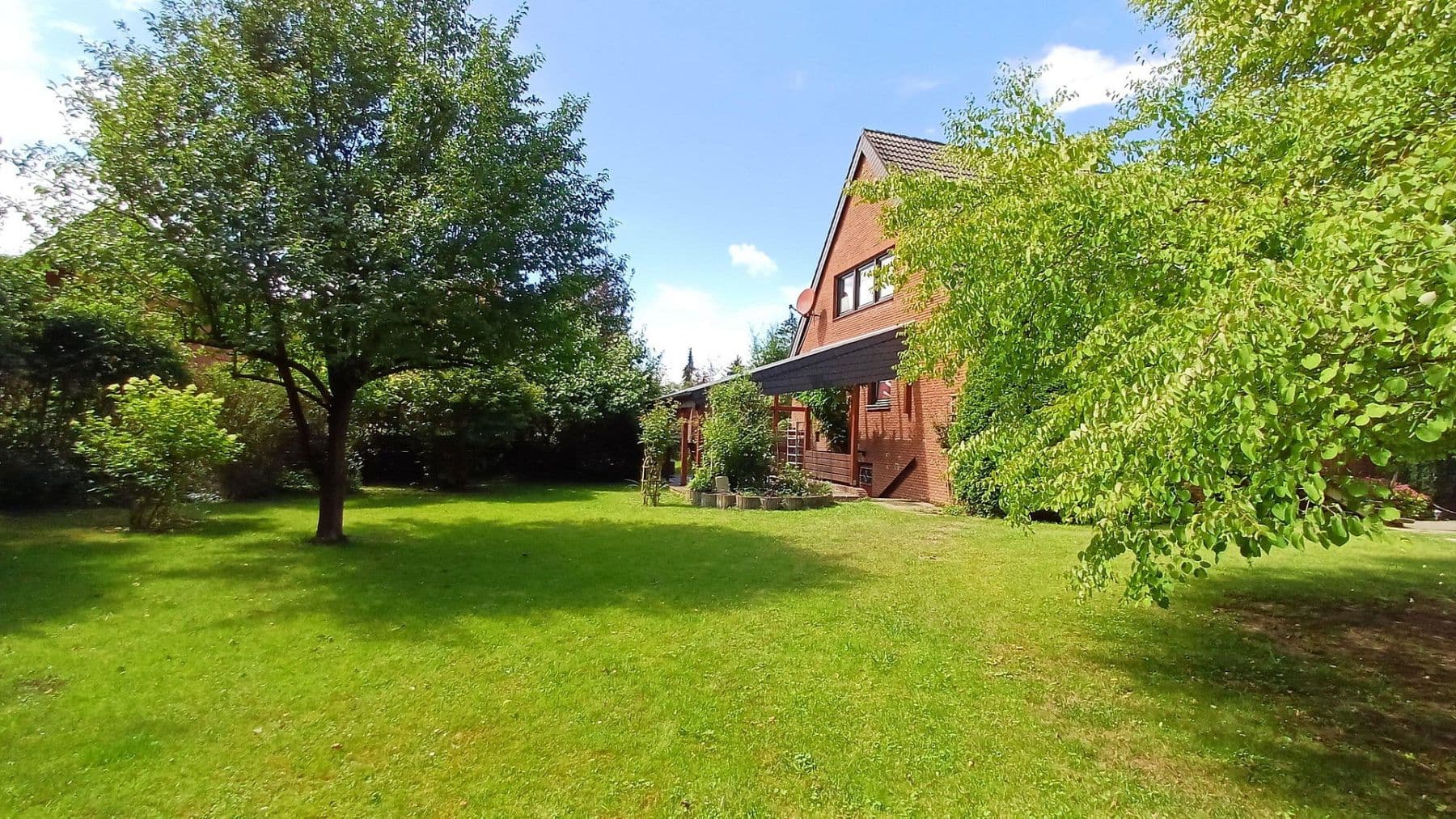 Prodej domu 178 m², pozemek 1.196 m², Lengede, Dolní Sasko Prodej domu 178 m², pozemek 1.196 m², Lengede, Dolní Sasko