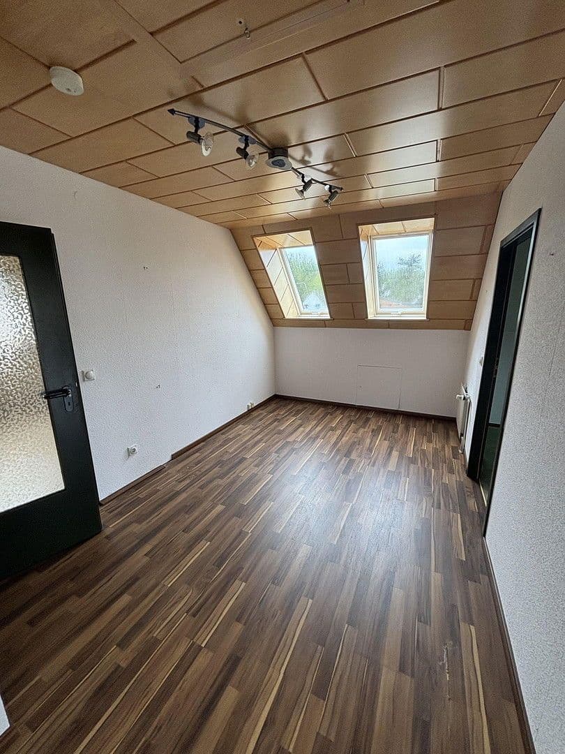 Prodej domu 178 m², pozemek 1.196 m², Lengede, Dolní Sasko Prodej domu 178 m², pozemek 1.196 m², Lengede, Dolní Sasko