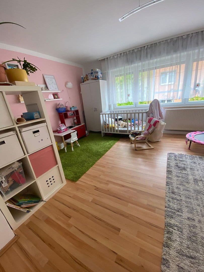 Pronájem bytu 3+kk 85 m², Kaiser-Friedrichstr. 32, Pforzheim, Bádensko-Württembersko Pronájem bytu 3+kk 85 m², Kaiser-Friedrichstr. 32, Pforzheim, Bádensko-Württembersko