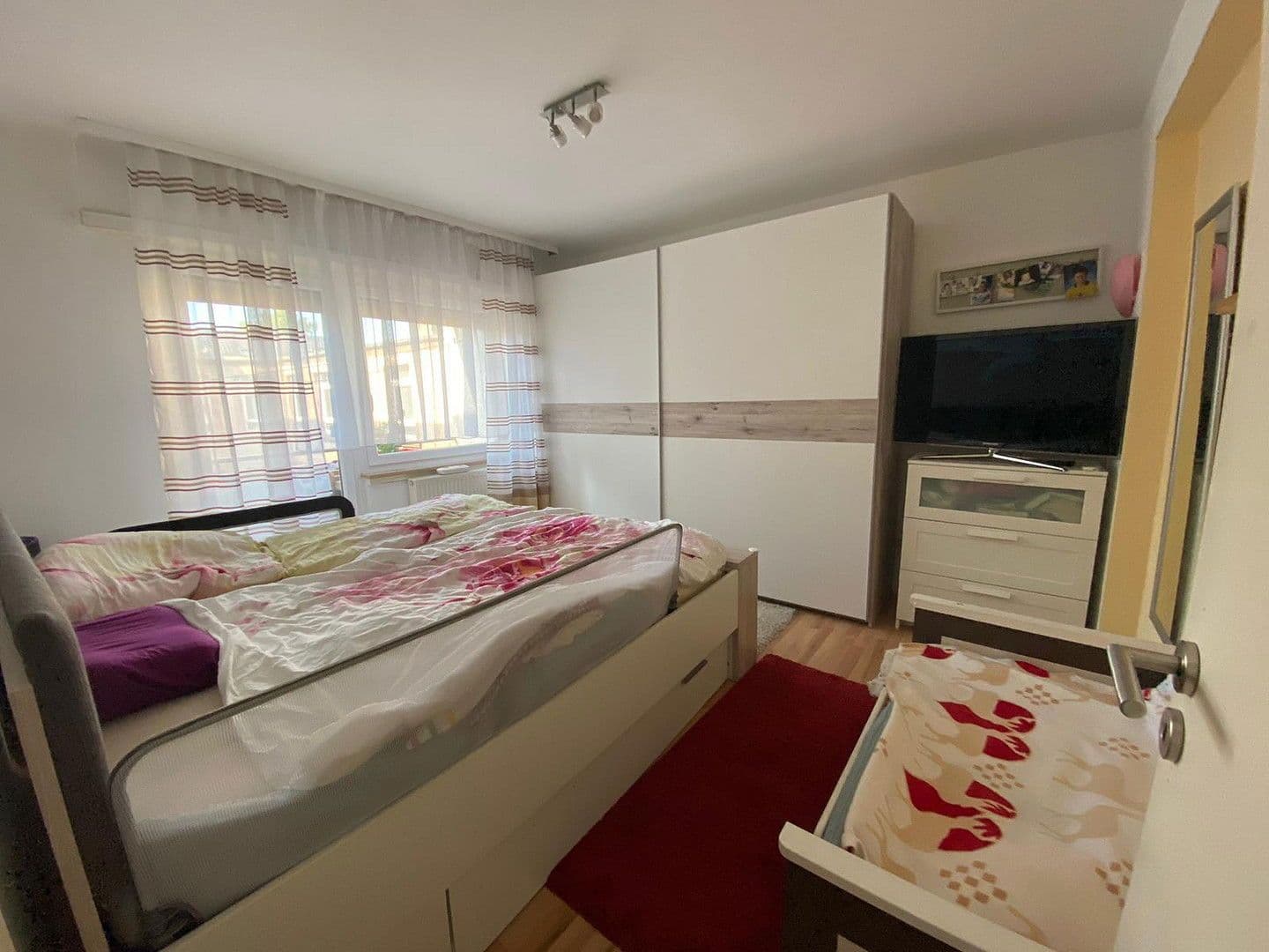 Pronájem bytu 3+kk 85 m², Kaiser-Friedrichstr. 32, Pforzheim, Bádensko-Württembersko Pronájem bytu 3+kk 85 m², Kaiser-Friedrichstr. 32, Pforzheim, Bádensko-Württembersko