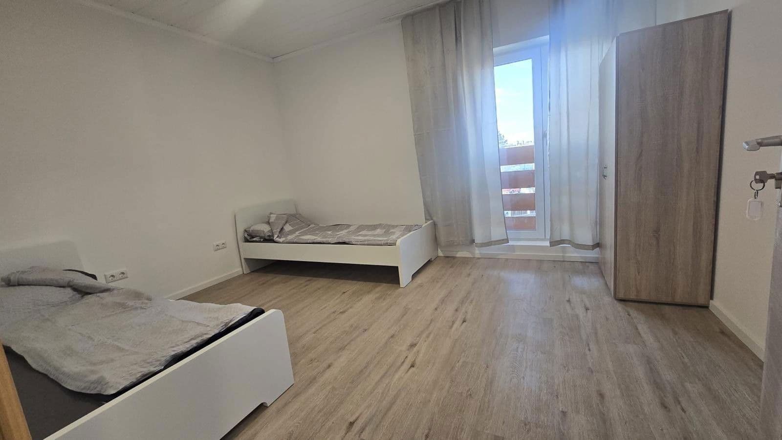 Pronájem domu 400 m², pozemek 550 m², Ergolding, Bavorsko Pronájem domu 400 m², pozemek 550 m², Ergolding, Bavorsko