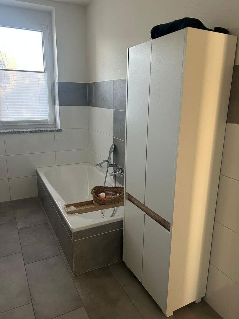 Pronájem bytu 3+1 86 m², Zimmermannstrasse 25, Laufenburg (Baden), Bádensko-Württembersko Pronájem bytu 3+1 86 m², Zimmermannstrasse 25, Laufenburg (Baden), Bádensko-Württembersko