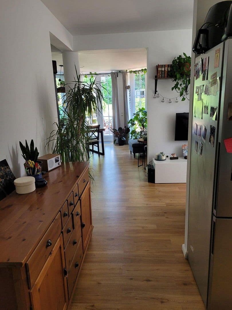 Pronájem bytu 2+1 78 m², Warnemünder Weg 8, Hamburg, Hamburg Pronájem bytu 2+1 78 m², Warnemünder Weg 8, Hamburg, Hamburg