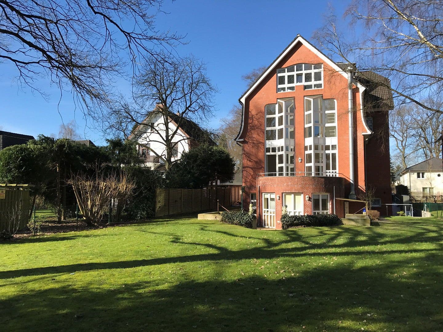 Pronájem bytu 2+1 78 m², Warnemünder Weg 8, Hamburg, Hamburg Pronájem bytu 2+1 78 m², Warnemünder Weg 8, Hamburg, Hamburg