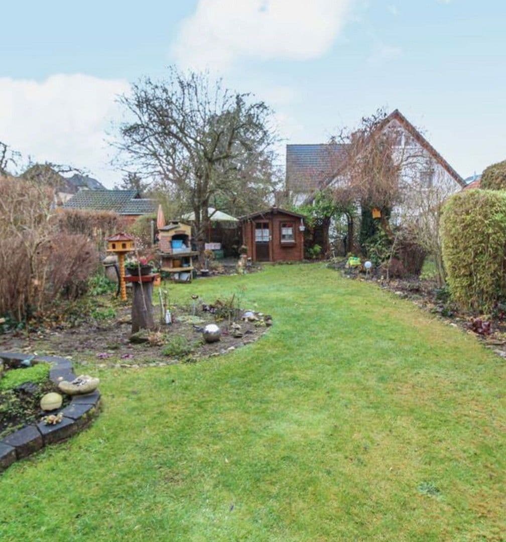 Pronájem bytu 3+1 85 m², Eichstätter Platz 8, Nürnberg, Bavorsko Pronájem bytu 3+1 85 m², Eichstätter Platz 8, Nürnberg, Bavorsko