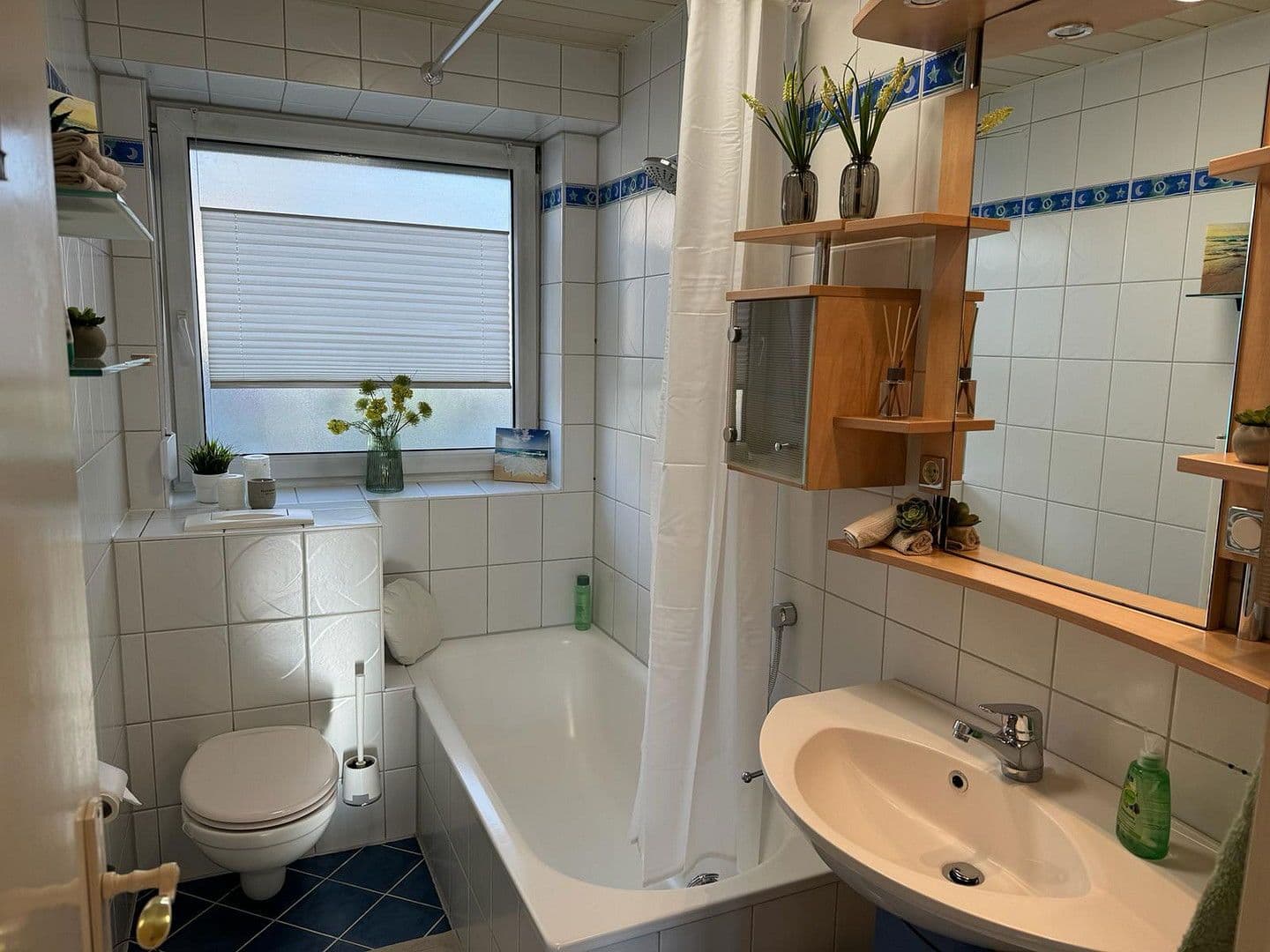 Pronájem bytu 3+1 85 m², Eichstätter Platz 8, Nürnberg, Bavorsko Pronájem bytu 3+1 85 m², Eichstätter Platz 8, Nürnberg, Bavorsko