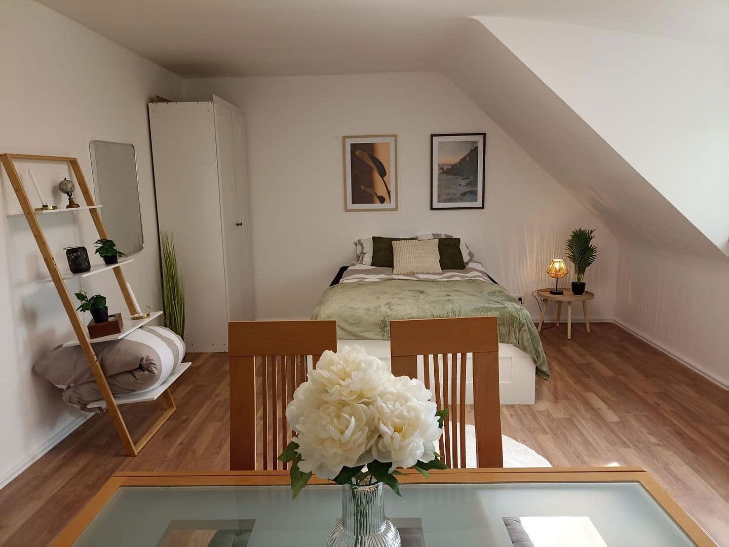 Pronájem bytu 2+1 30 m², Düsseldorf, Severní Porýní-Vestfálsko Pronájem bytu 2+1 30 m², Düsseldorf, Severní Porýní-Vestfálsko