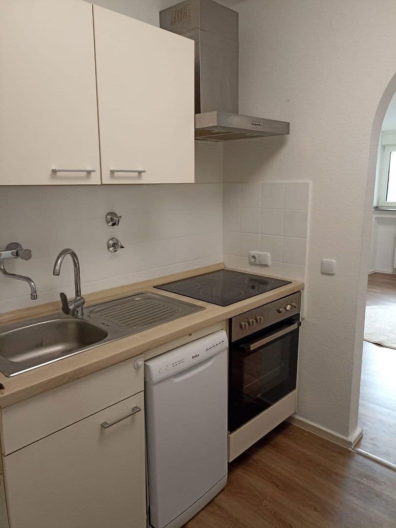 Pronájem bytu 2+1 30 m², Düsseldorf, Severní Porýní-Vestfálsko Pronájem bytu 2+1 30 m², Düsseldorf, Severní Porýní-Vestfálsko