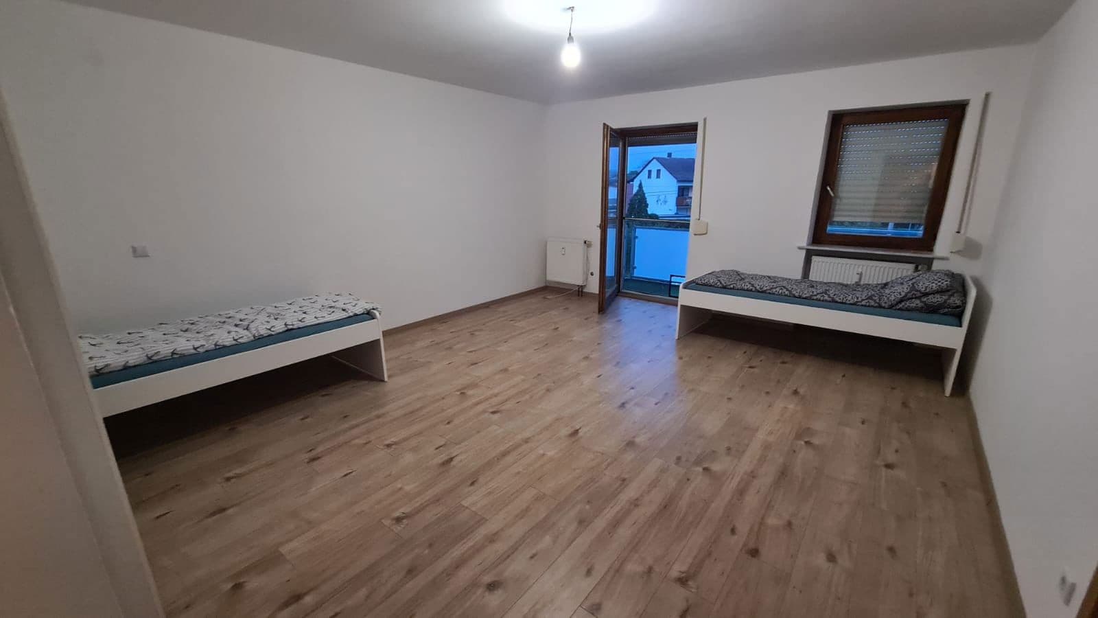 Pronájem bytu 4+1 80 m², Reinschmiedstraße, Vohburg an der Donau, Bavorsko Pronájem bytu 4+1 80 m², Reinschmiedstraße, Vohburg an der Donau, Bavorsko