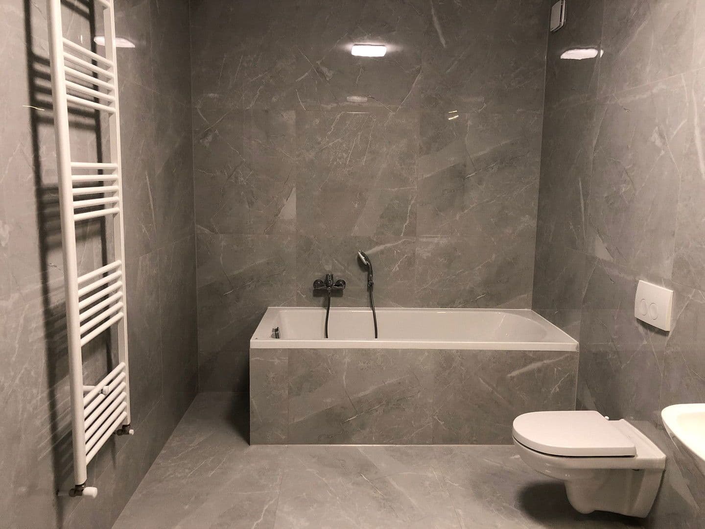 Pronájem bytu 3+1 75 m², Kirchberg 5, Breitenbrunn, Bavorsko Pronájem bytu 3+1 75 m², Kirchberg 5, Breitenbrunn, Bavorsko