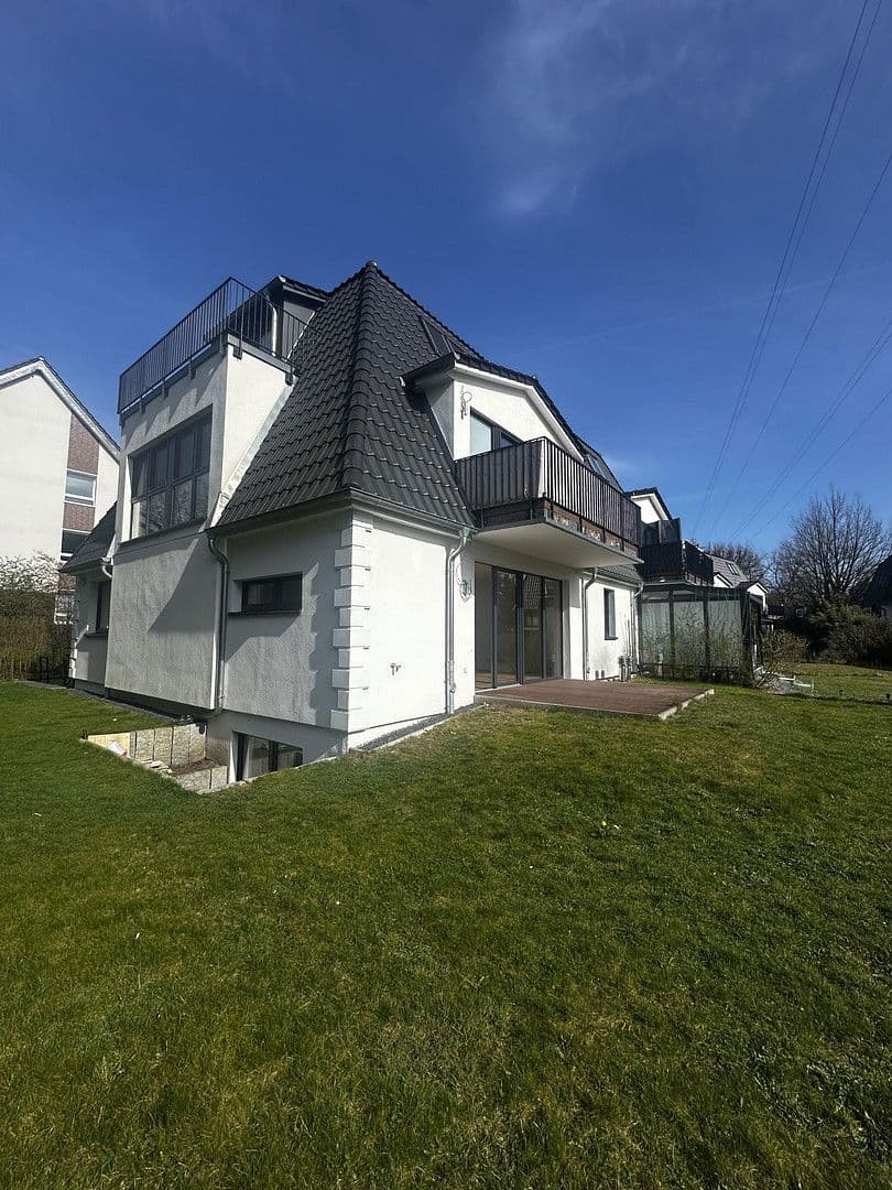 Pronájem bytu 4+1 125 m², Hamburg, Hamburg Pronájem bytu 4+1 125 m², Hamburg, Hamburg