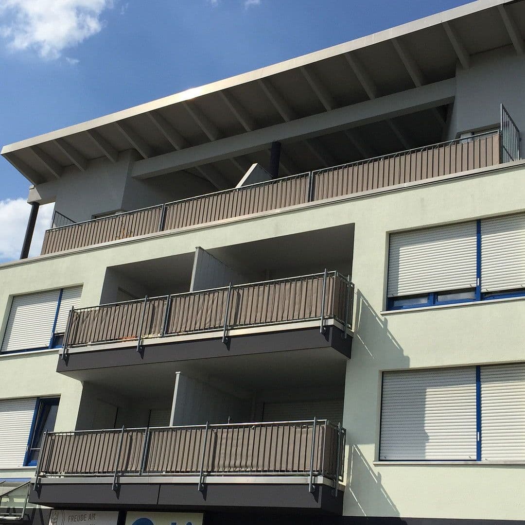 Pronájem bytu 3+1 77 m², Borgsen-Allee 2 u. 4, Bielefeld, Severní Porýní-Vestfálsko Pronájem bytu 3+1 77 m², Borgsen-Allee 2 u. 4, Bielefeld, Severní Porýní-Vestfálsko