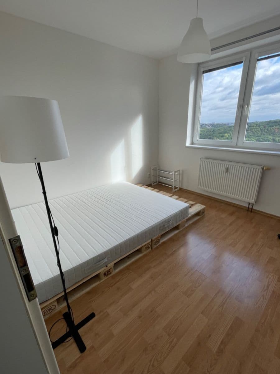 Pronájem bytu 2+kk 40 m², Štúrova, Praha, Praha Pronájem bytu 2+kk 40 m², Štúrova, Praha, Praha