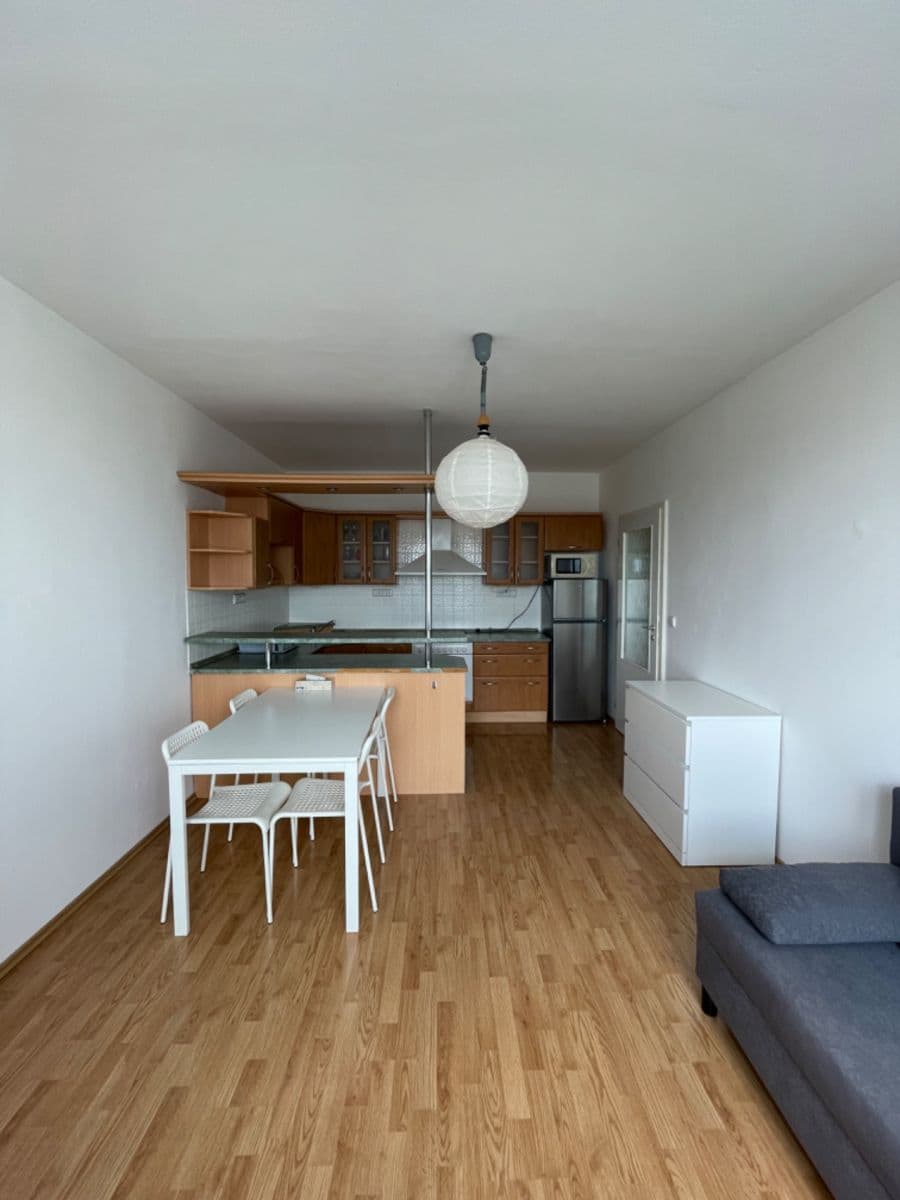 Pronájem bytu 2+kk 40 m², Štúrova, Praha, Praha Pronájem bytu 2+kk 40 m², Štúrova, Praha, Praha