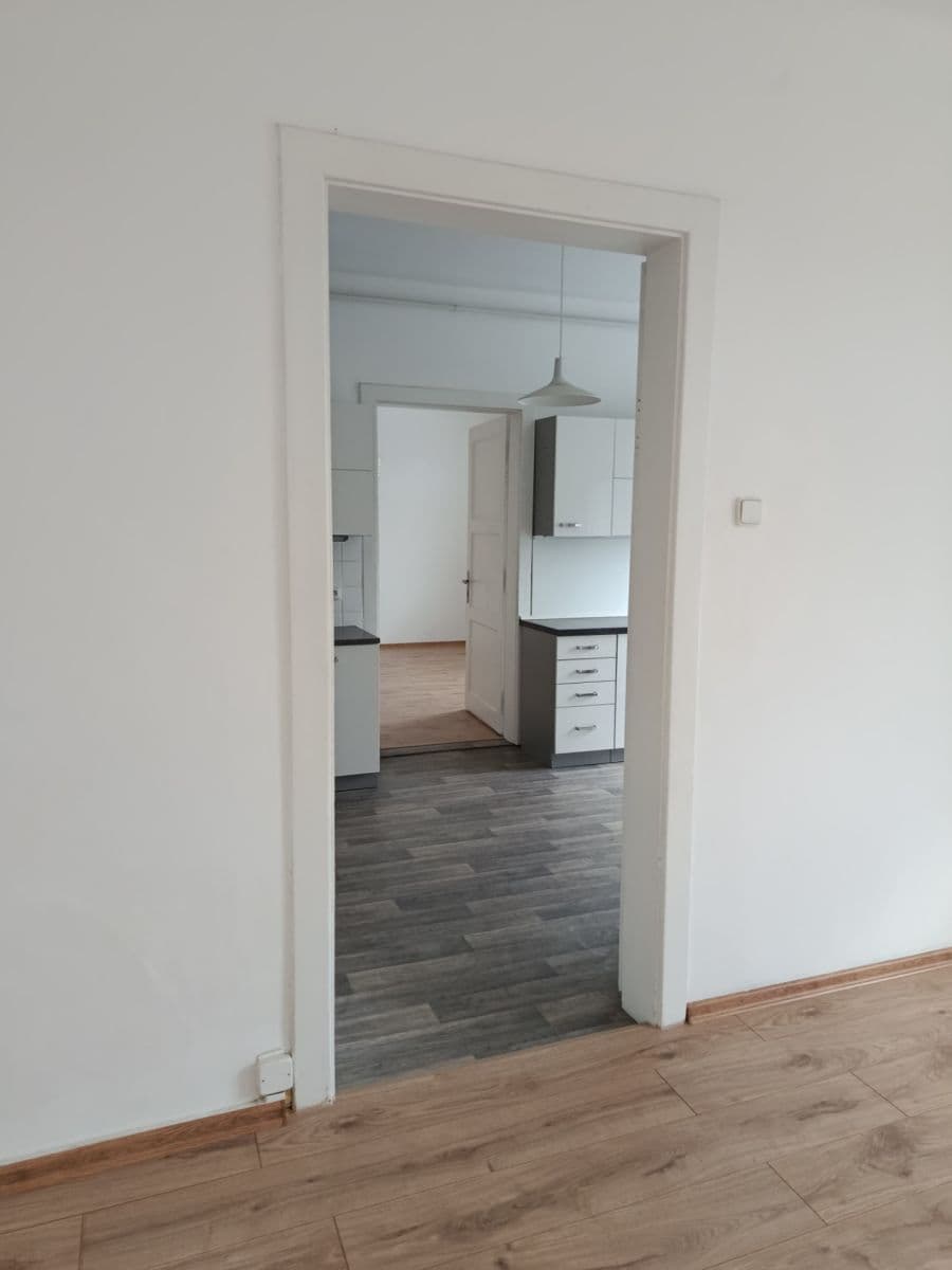 Pronájem bytu 2+1 66 m², Nákladní, Karlovy Vary, Karlovarský kraj Pronájem bytu 2+1 66 m², Nákladní, Karlovy Vary, Karlovarský kraj