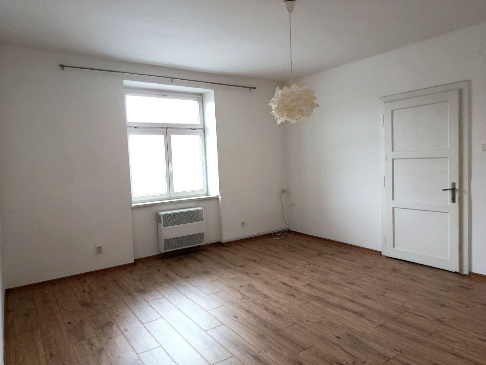 Pronájem bytu 2+1 66 m², Nákladní, Karlovy Vary, Karlovarský kraj Pronájem bytu 2+1 66 m², Nákladní, Karlovy Vary, Karlovarský kraj