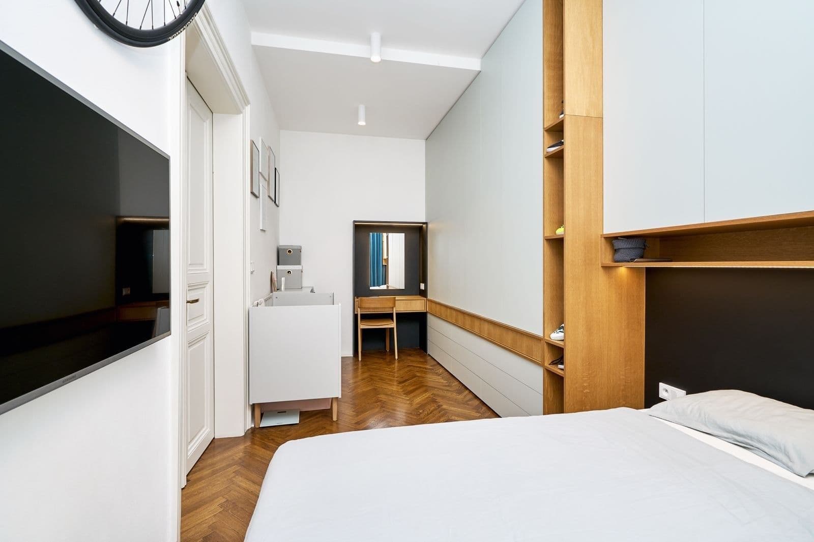 Pronájem bytu 2+1 51 m², Janovského, Praha, Praha Pronájem bytu 2+1 51 m², Janovského, Praha, Praha