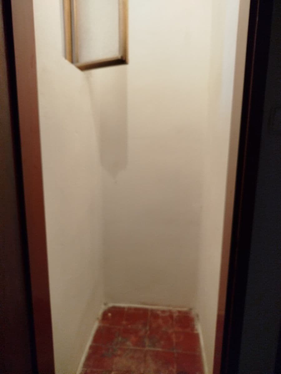 Pronájem nebytového prostoru 86 m², Husovo náměstí, Lysá nad Labem, Středočeský kraj Pronájem nebytového prostoru 86 m², Husovo náměstí, Lysá nad Labem, Středočeský kraj