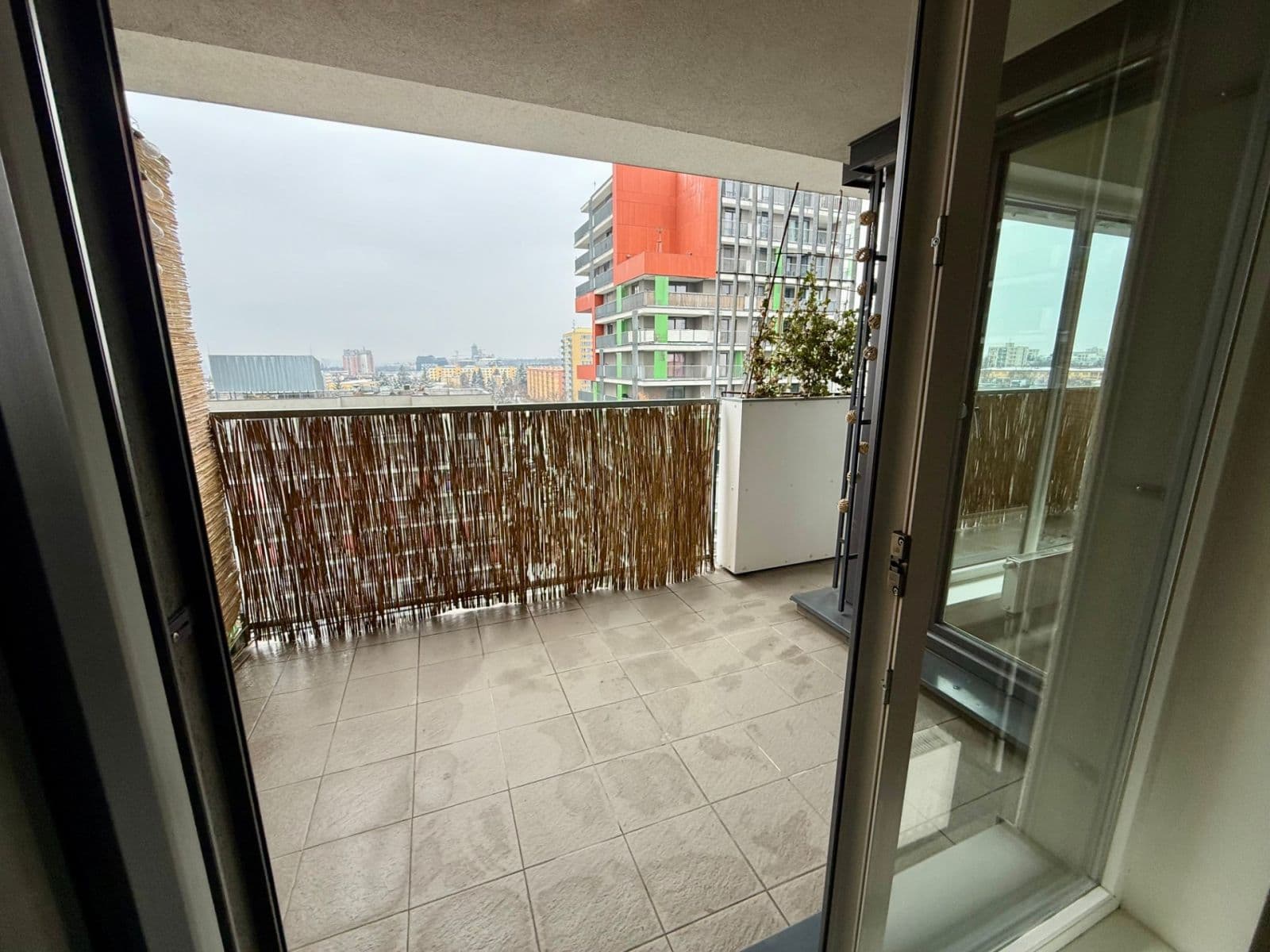 Pronájem bytu 2+kk 57 m², Počernická, Praha, Praha Pronájem bytu 2+kk 57 m², Počernická, Praha, Praha