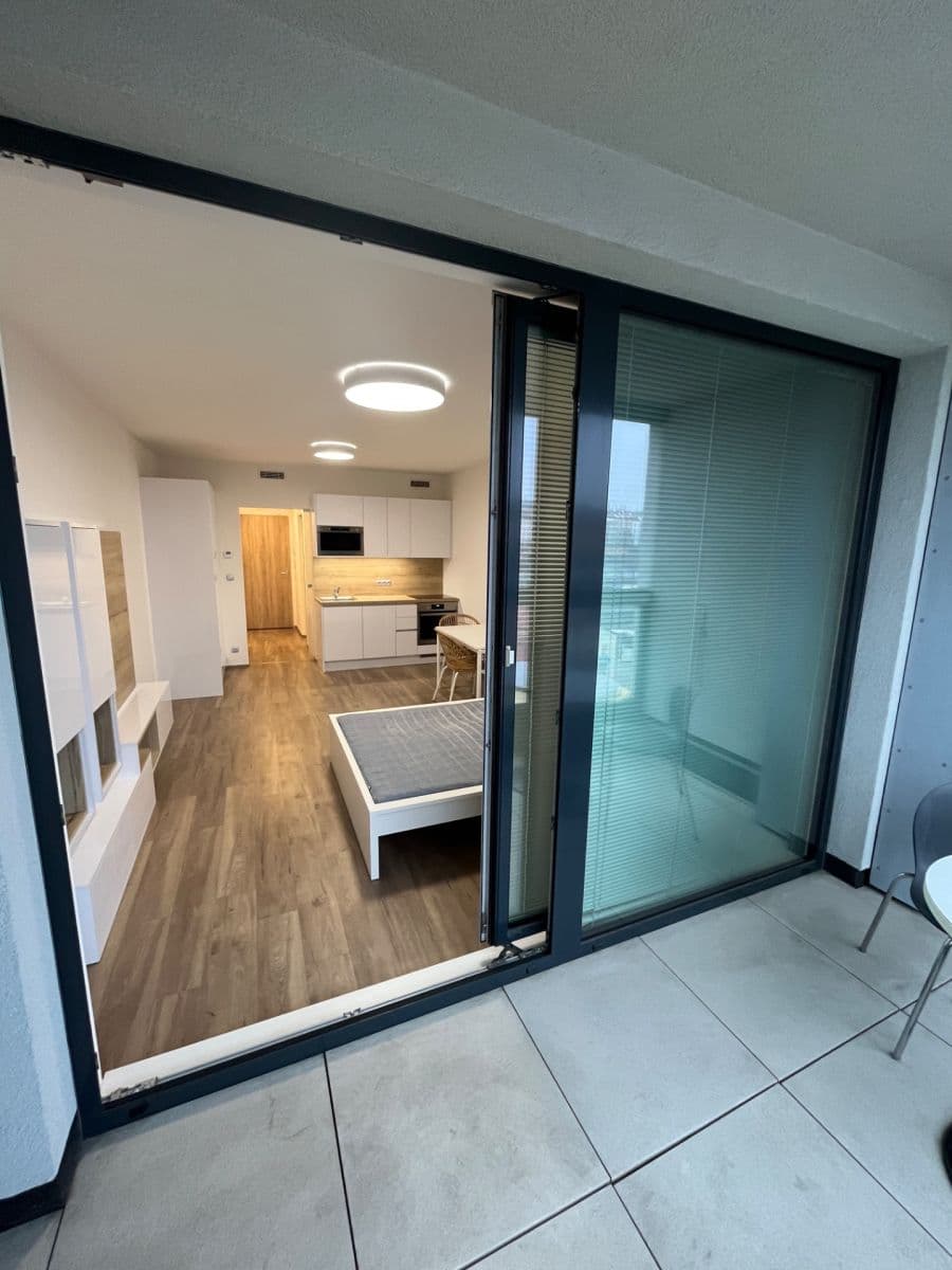 Pronájem bytu 1+kk 33 m², Kurta Konráda, Praha, Praha Pronájem bytu 1+kk 33 m², Kurta Konráda, Praha, Praha