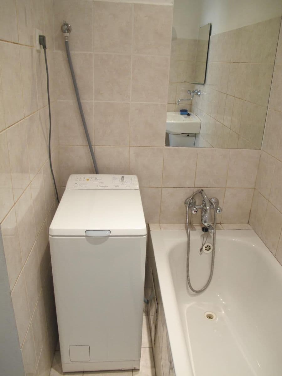 Pronájem bytu 2+kk 40 m², Pod Pramenem, Praha, Praha Pronájem bytu 2+kk 40 m², Pod Pramenem, Praha, Praha
