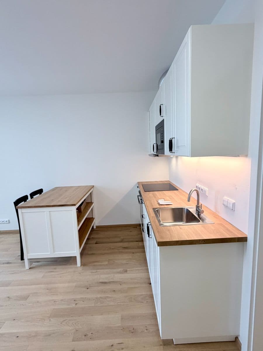 Pronájem bytu 1+kk 31 m², Střížkovská, Praha, Praha Pronájem bytu 1+kk 31 m², Střížkovská, Praha, Praha