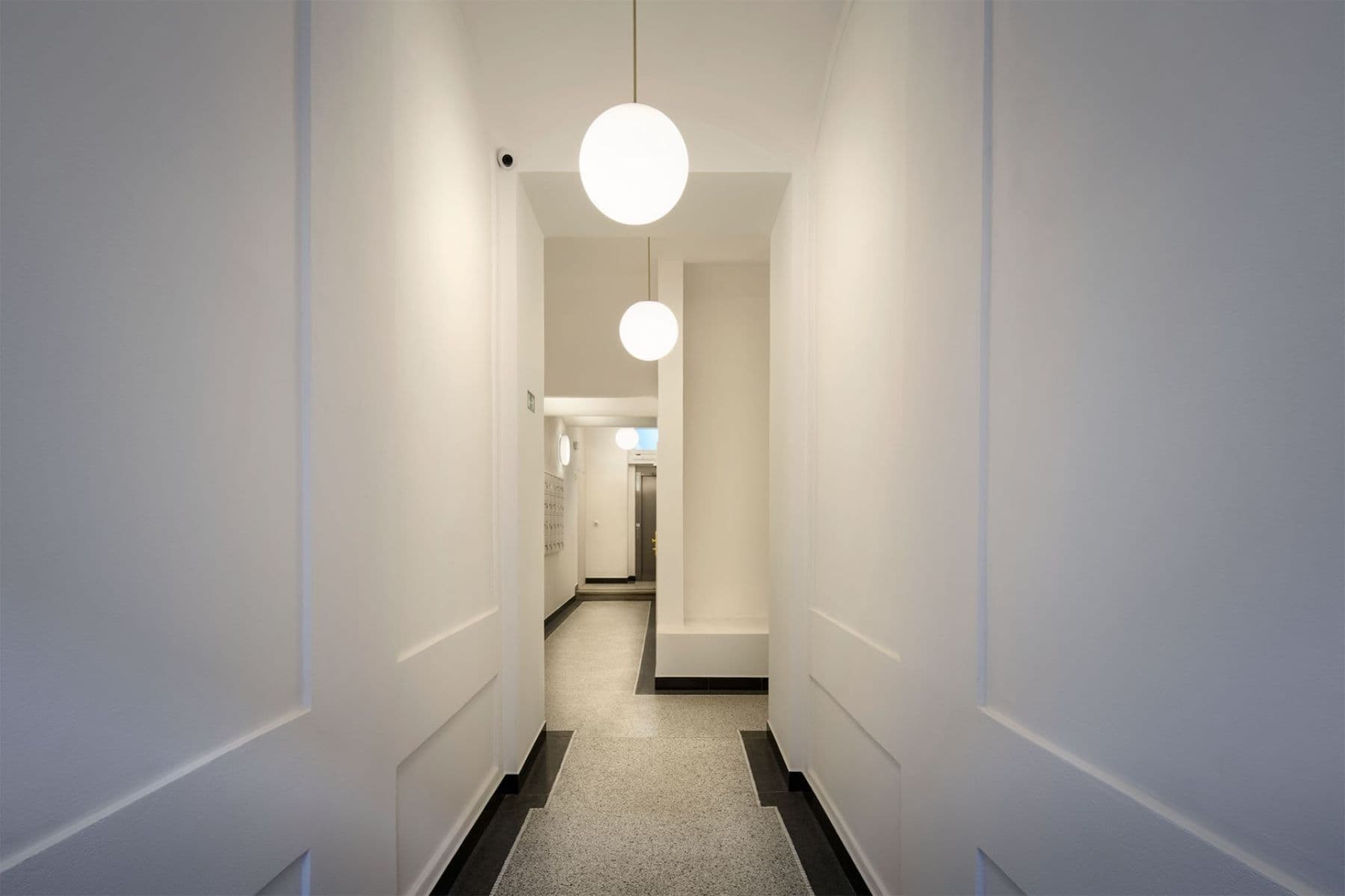 Pronájem bytu 1+kk 32 m², 28. pluku, Praha, Praha Pronájem bytu 1+kk 32 m², 28. pluku, Praha, Praha