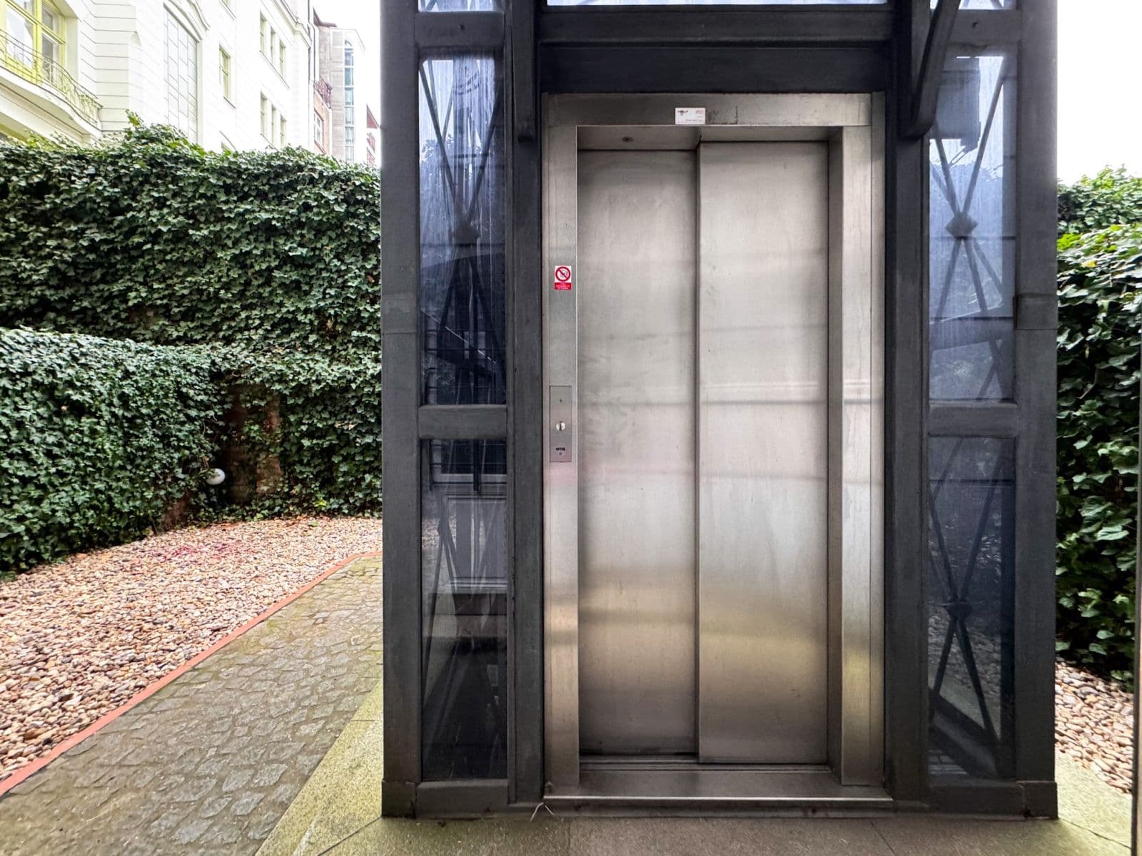 Pronájem bytu 105 m², Anny Letenské, Praha, Praha Pronájem bytu 105 m², Anny Letenské, Praha, Praha