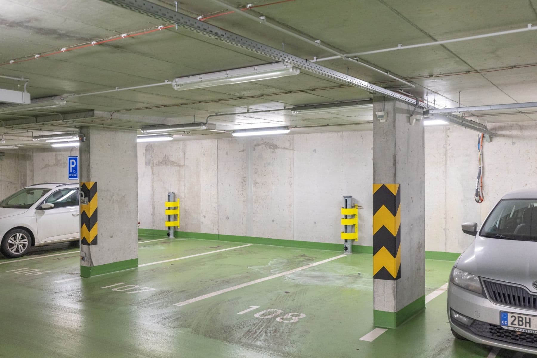 Pronájem bytu 1+kk 28 m², Škrábkových, Praha, Praha Pronájem bytu 1+kk 28 m², Škrábkových, Praha, Praha