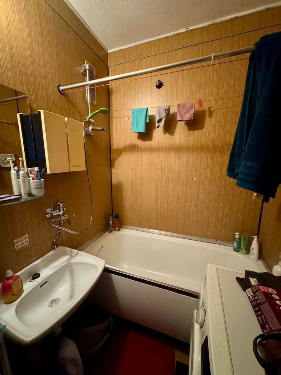 Prodej bytu 2+1 62 m², Evžena Rošického, Ostrava, Moravskoslezský kraj Prodej bytu 2+1 62 m², Evžena Rošického, Ostrava, Moravskoslezský kraj