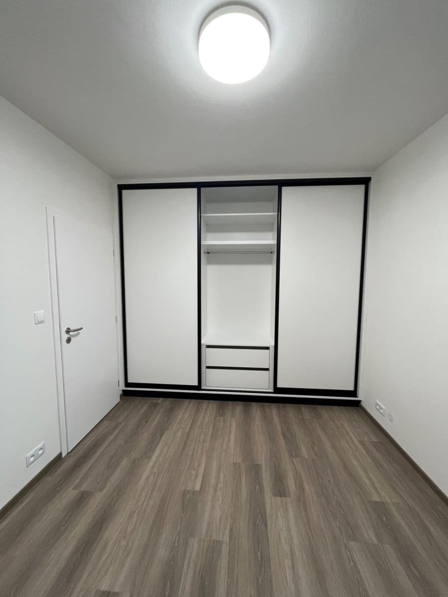 Pronájem bytu 2+kk 55 m², Hluboček, Brno, Jihomoravský kraj Pronájem bytu 2+kk 55 m², Hluboček, Brno, Jihomoravský kraj