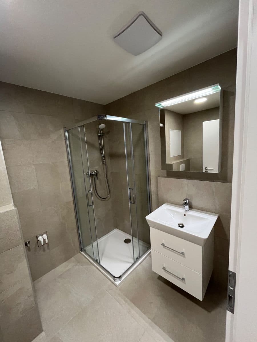 Pronájem bytu 2+kk 55 m², Hluboček, Brno, Jihomoravský kraj Pronájem bytu 2+kk 55 m², Hluboček, Brno, Jihomoravský kraj