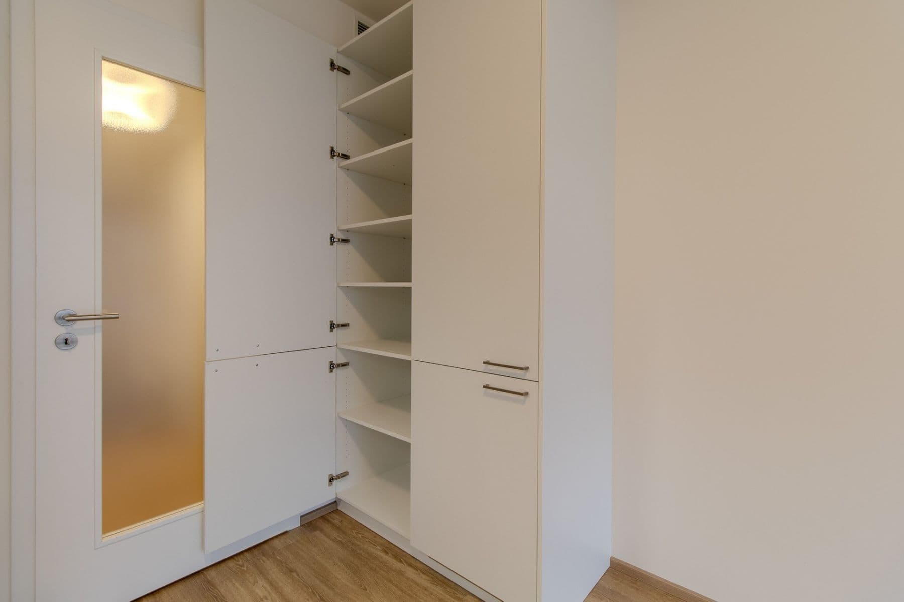 Pronájem bytu 1+kk 32 m², Poděbradská, Praha, Praha Pronájem bytu 1+kk 32 m², Poděbradská, Praha, Praha