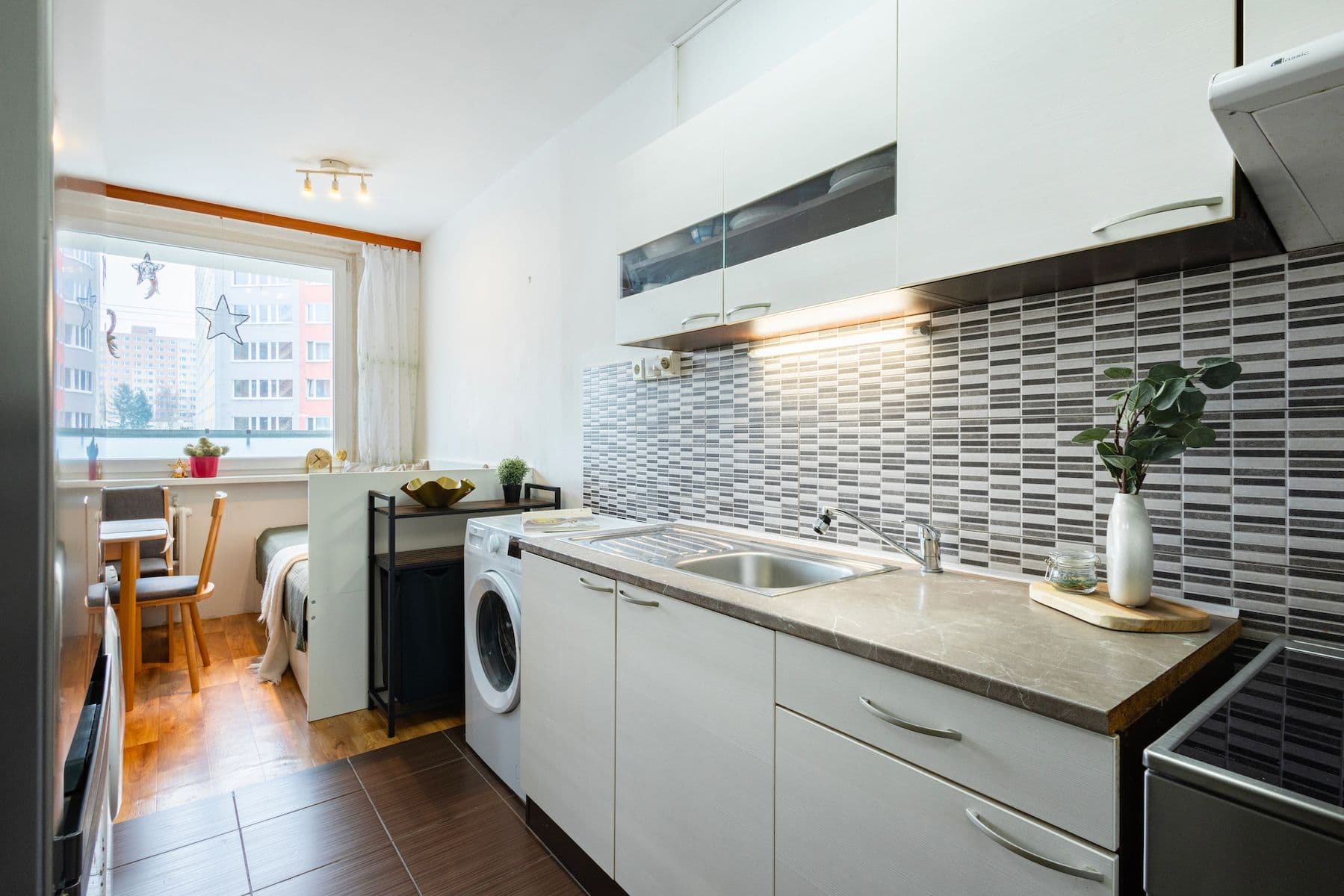 Prodej bytu 3+1 82 m², Bronzová, Praha, Praha Prodej bytu 3+1 82 m², Bronzová, Praha, Praha