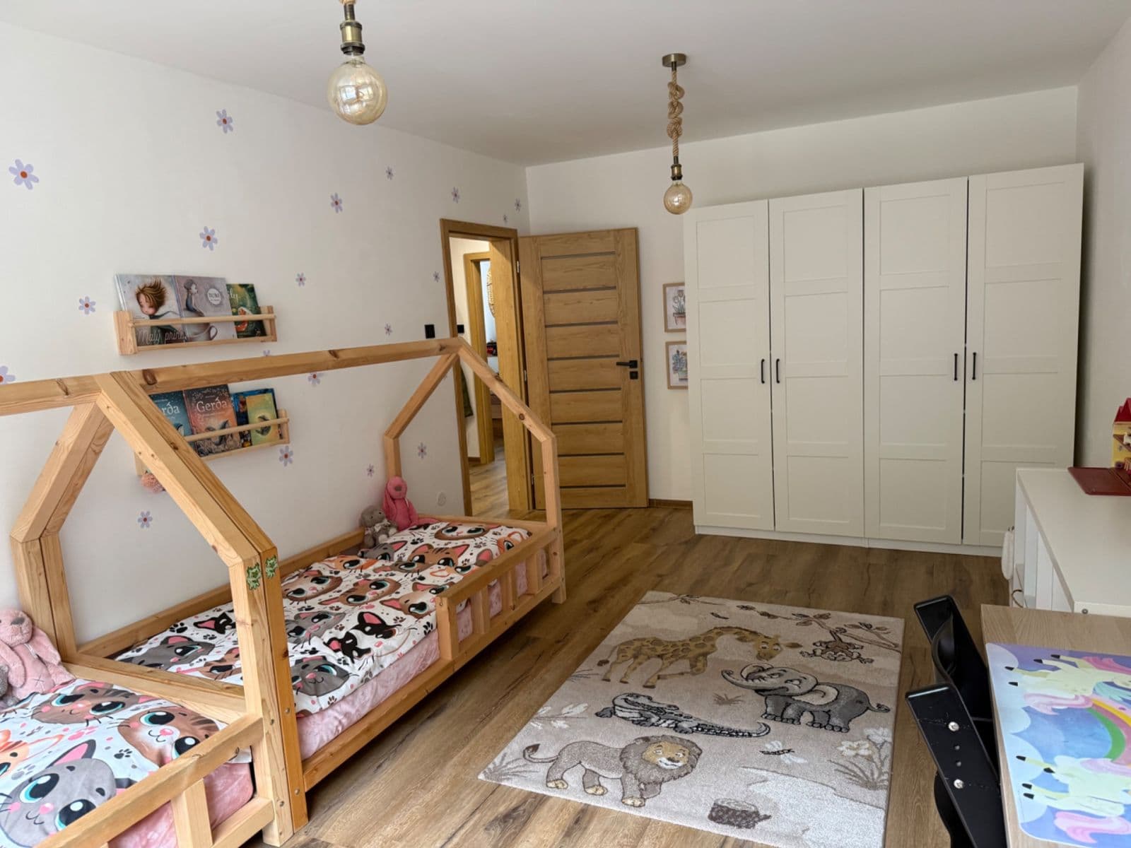 Prodej bytu 3+1 81 m², Saská, Děčín, Ústecký kraj Prodej bytu 3+1 81 m², Saská, Děčín, Ústecký kraj