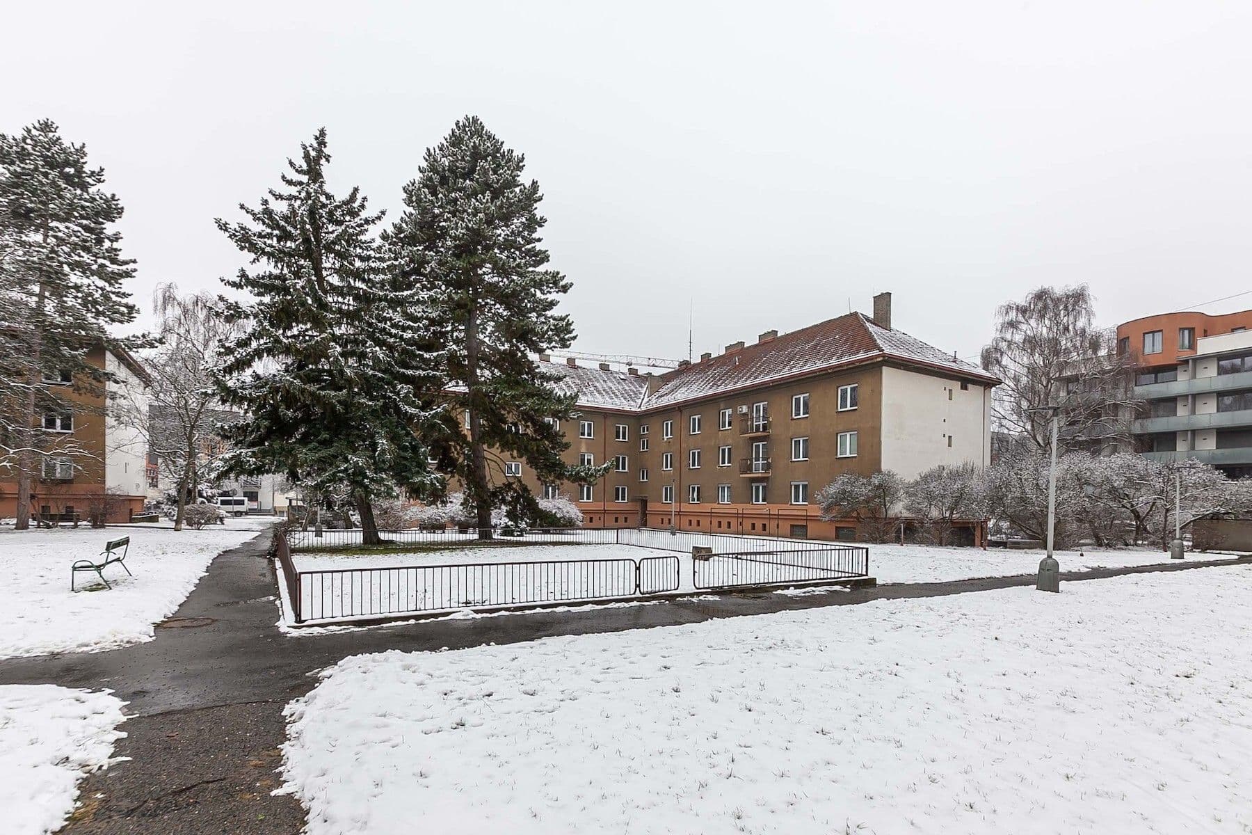 Prodej bytu 3+1 97 m², Březiněveská, Praha, Praha Prodej bytu 3+1 97 m², Březiněveská, Praha, Praha