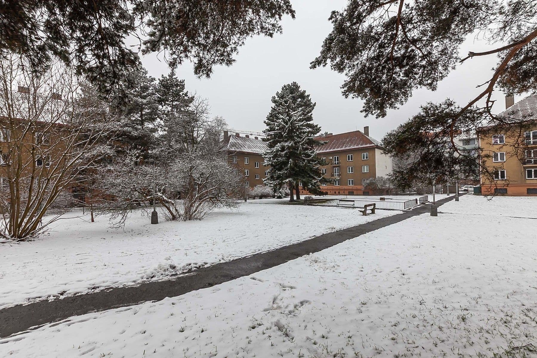 Prodej bytu 3+1 97 m², Březiněveská, Praha, Praha Prodej bytu 3+1 97 m², Březiněveská, Praha, Praha