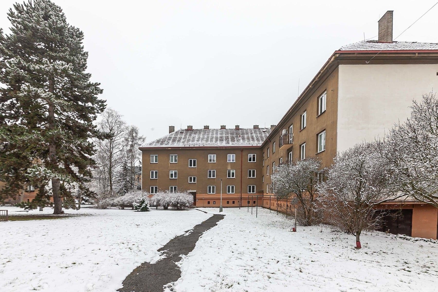 Prodej bytu 3+1 97 m², Březiněveská, Praha, Praha Prodej bytu 3+1 97 m², Březiněveská, Praha, Praha