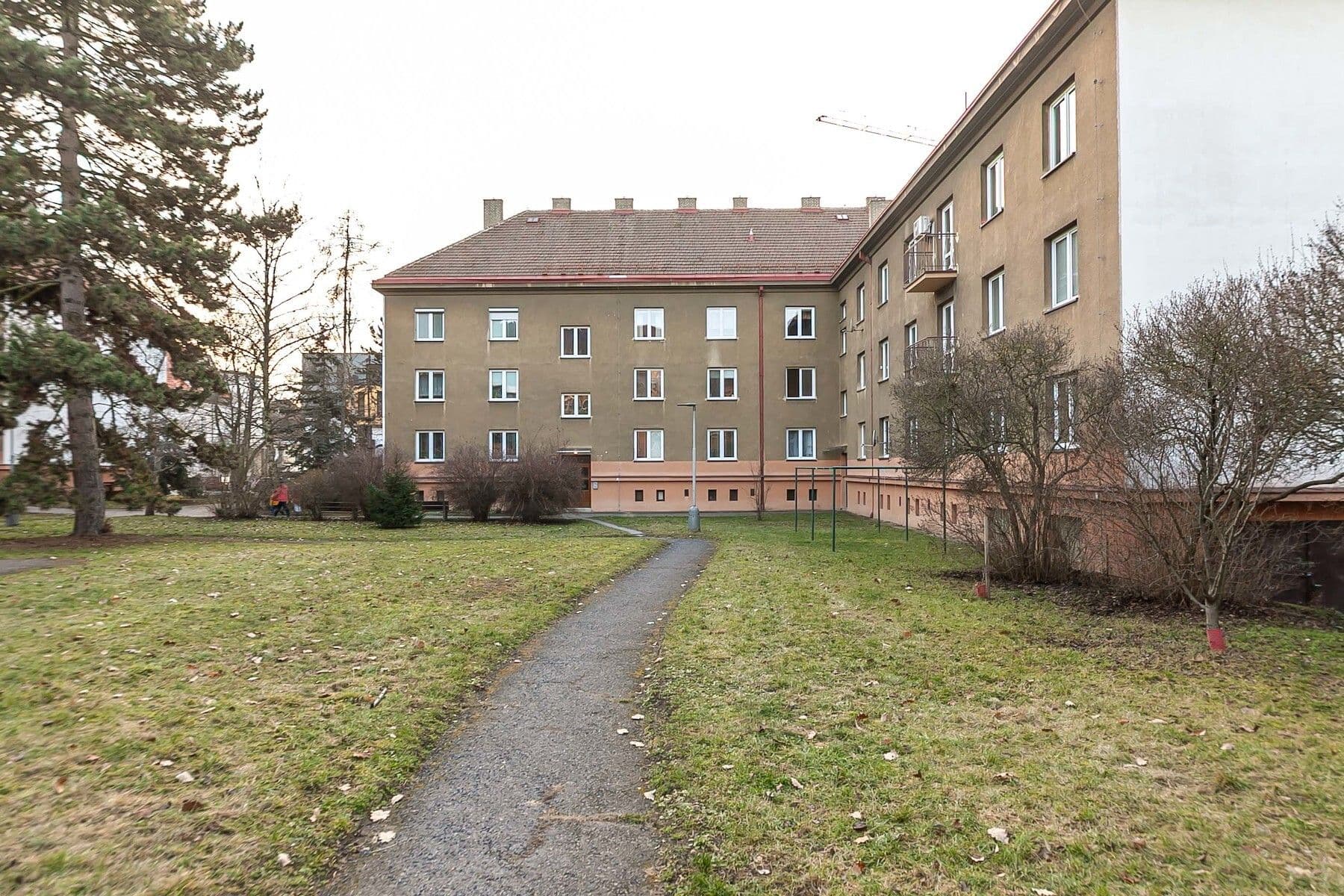 Prodej bytu 3+1 97 m², Březiněveská, Praha, Praha Prodej bytu 3+1 97 m², Březiněveská, Praha, Praha