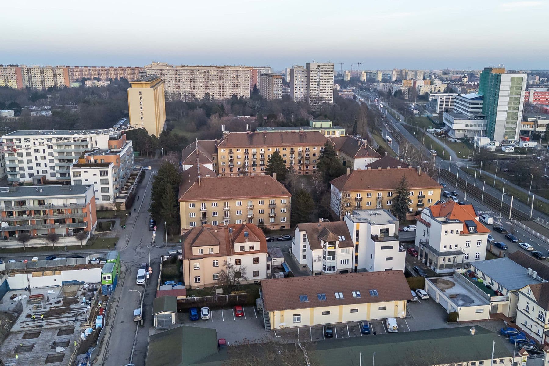Prodej bytu 3+1 97 m², Březiněveská, Praha, Praha Prodej bytu 3+1 97 m², Březiněveská, Praha, Praha