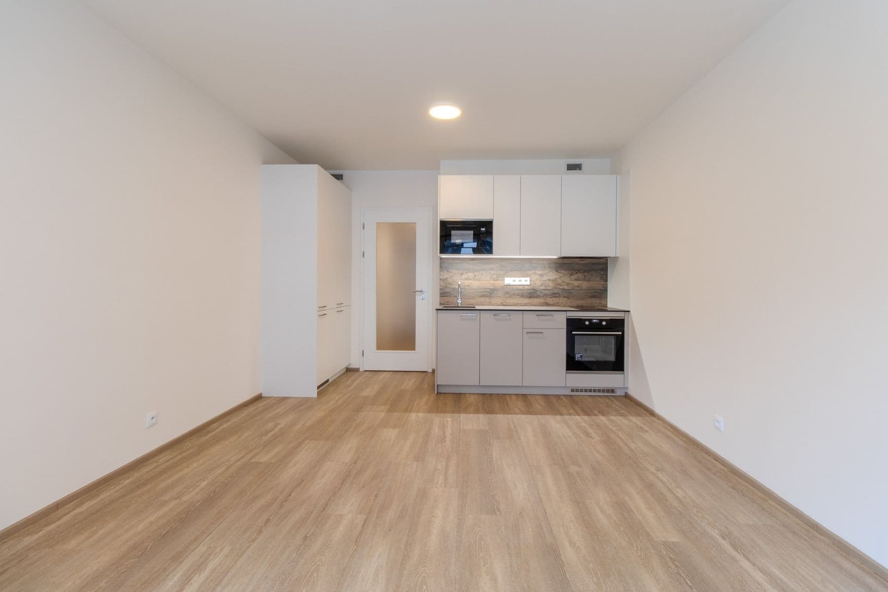 Pronájem bytu 1+kk 32 m², Poděbradská, Praha, Praha Pronájem bytu 1+kk 32 m², Poděbradská, Praha, Praha