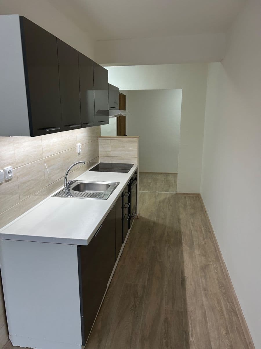 Pronájem bytu 2+1 54 m², C. Boudy, Třebíč, Kraj Vysočina Pronájem bytu 2+1 54 m², C. Boudy, Třebíč, Kraj Vysočina